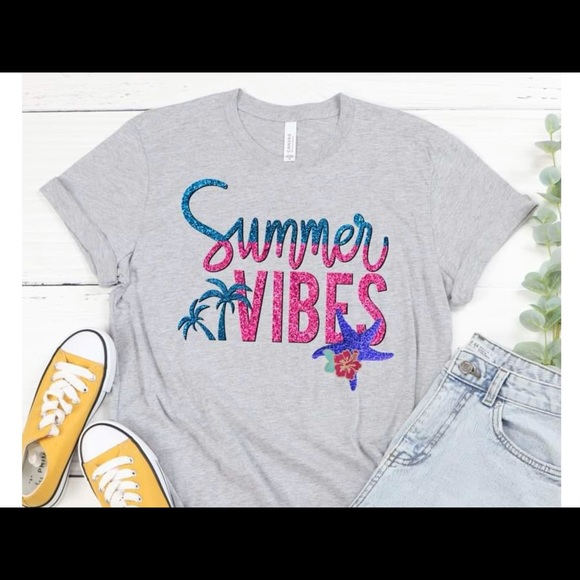 Summer vibes t-shirt - Picture 1 of 3